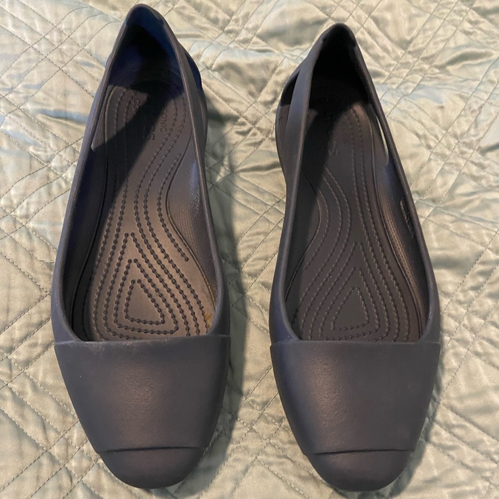 Crocs blue flats